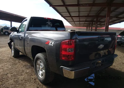 2011 Chevrolet Silverado 1500 Lt from USA, damaged, VIN 1GCNKSE00BZ145185